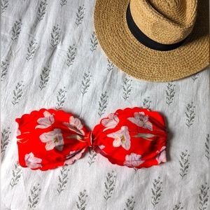 Strapless swim top